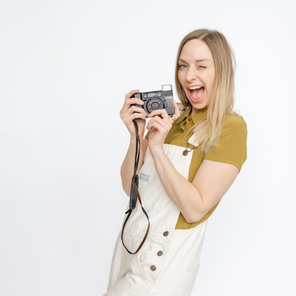 Meet your Posher, Gretchen - Picture 3 of 4